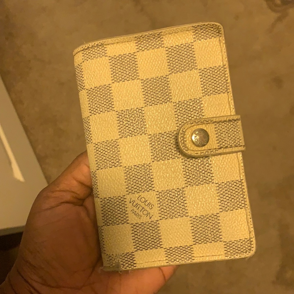 Reserve  French Louis Vuitton damier azur wallet